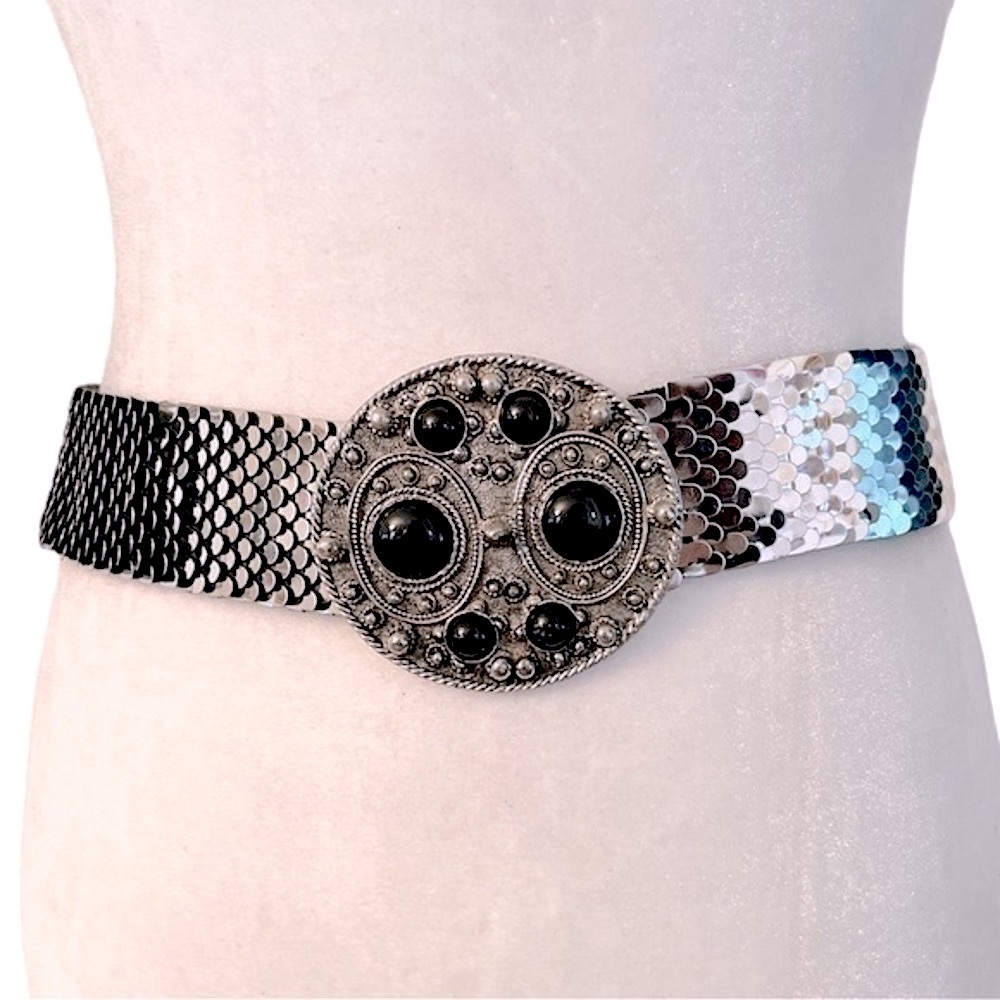 Vintage stretch statement belt silver toned metal disks ornate buckle EUC - Picture 7 of 7
